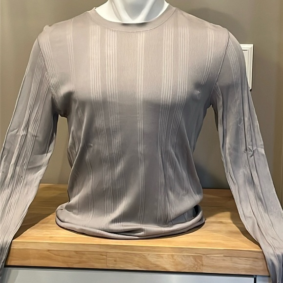 Casual Pullover shirt - Picture 1 of 3